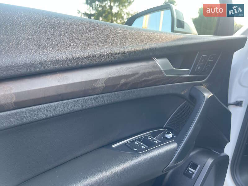 Позашляховик / Кросовер Audi Q5 2018 в Луцьку