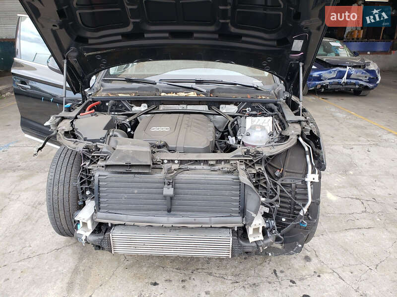 Позашляховик / Кросовер Audi Q5 2024 в Києві