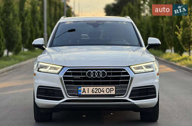 Внедорожник / Кроссовер Audi Q5 2017 в 