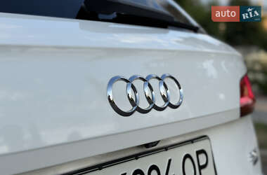 Внедорожник / Кроссовер Audi Q5 2017 в 