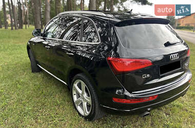 Внедорожник / Кроссовер Audi Q5 2016 в 