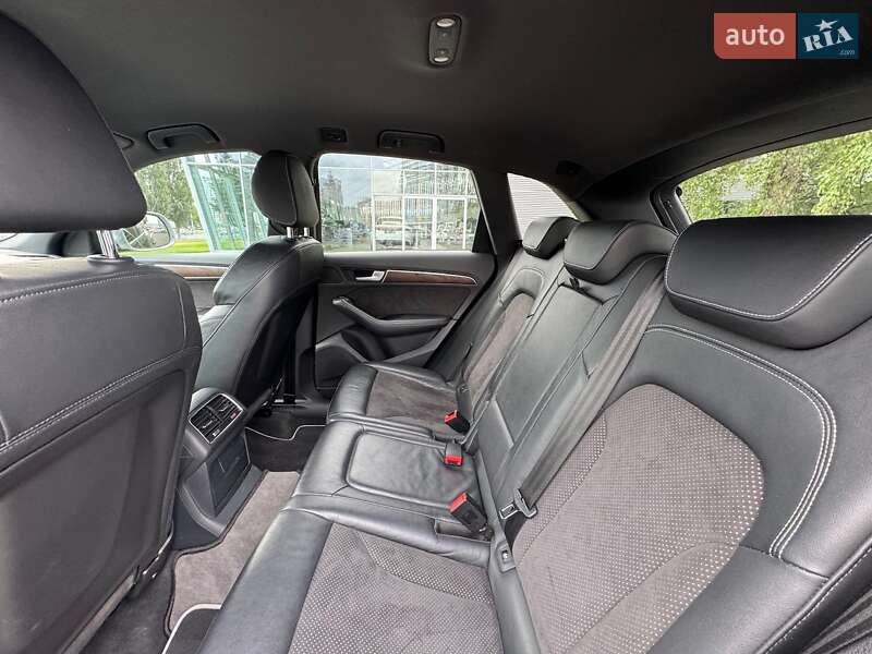 Позашляховик / Кросовер Audi Q5 2013 в Києві