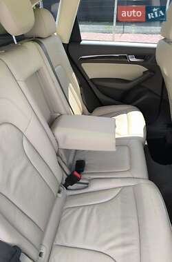 Позашляховик / Кросовер Audi Q5 2016 в 