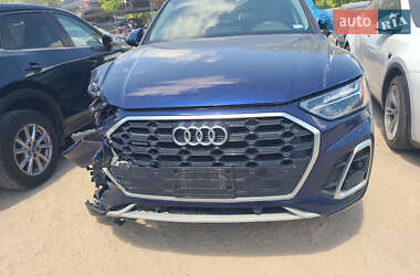 Позашляховик / Кросовер Audi Q5 2022 в 