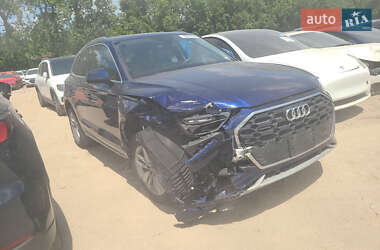 Позашляховик / Кросовер Audi Q5 2022 в 