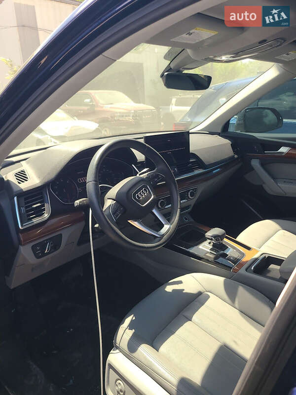 Внедорожник / Кроссовер Audi Q5 2022 в Киеве