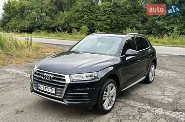 Позашляховик / Кросовер Audi Q5 2018 в 