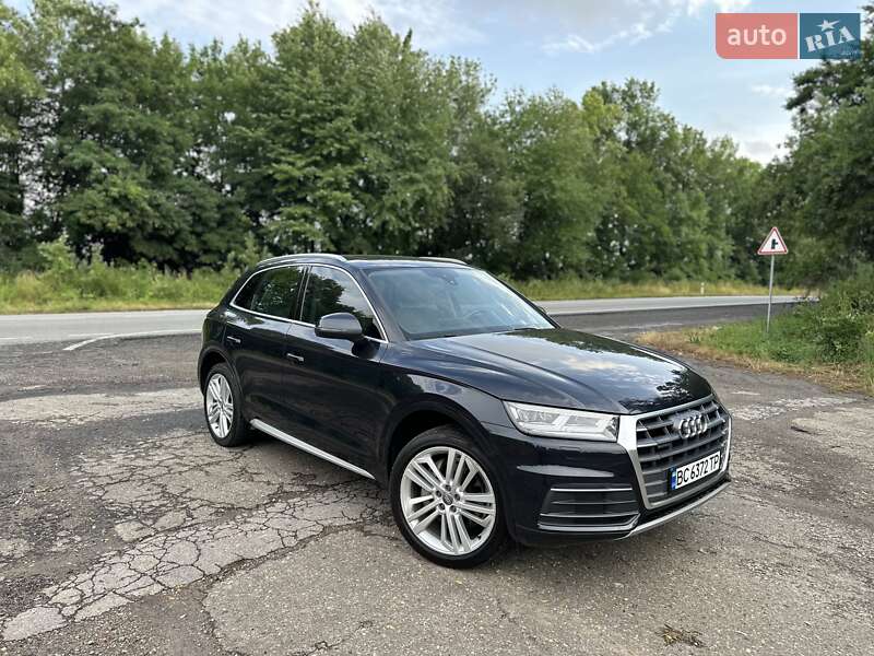 Позашляховик / Кросовер Audi Q5 2018 в Львові
