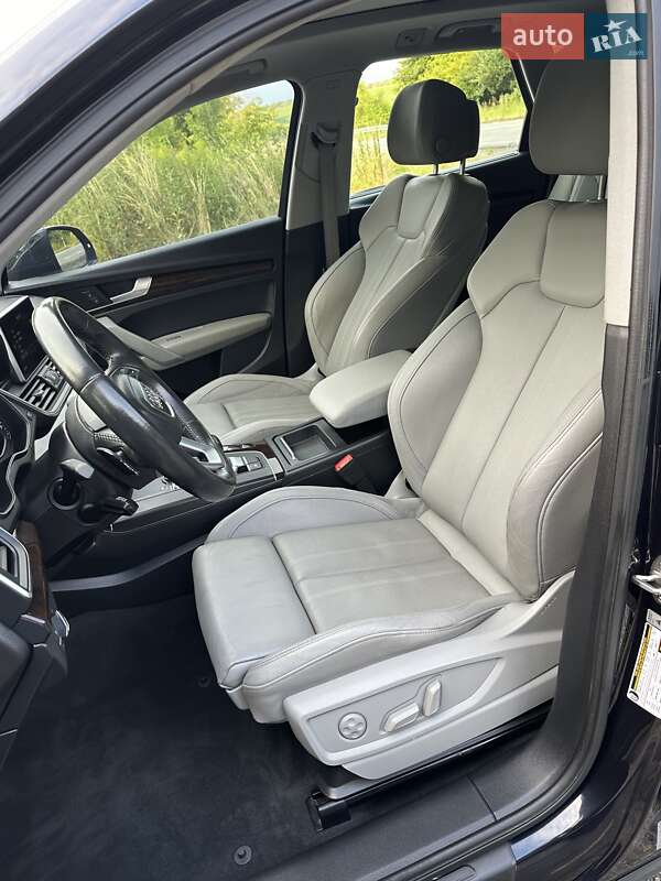Позашляховик / Кросовер Audi Q5 2018 в Львові