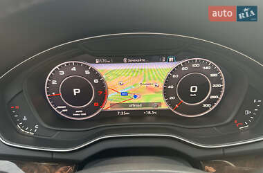 Внедорожник / Кроссовер Audi Q5 2018 в 