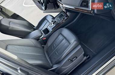 Внедорожник / Кроссовер Audi Q5 2018 в 