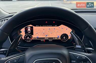 Внедорожник / Кроссовер Audi Q5 2018 в 