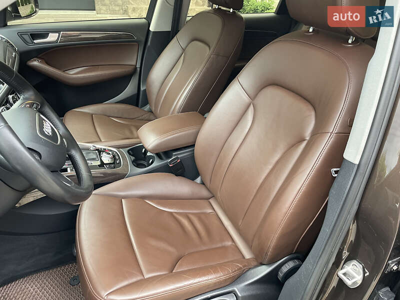 Внедорожник / Кроссовер Audi Q5 2012 в Тернополе