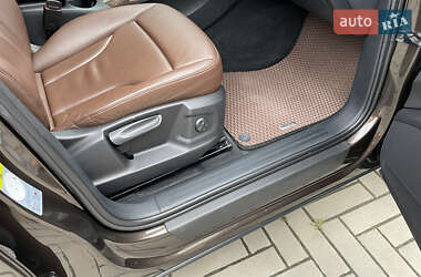 Внедорожник / Кроссовер Audi Q5 2012 в 