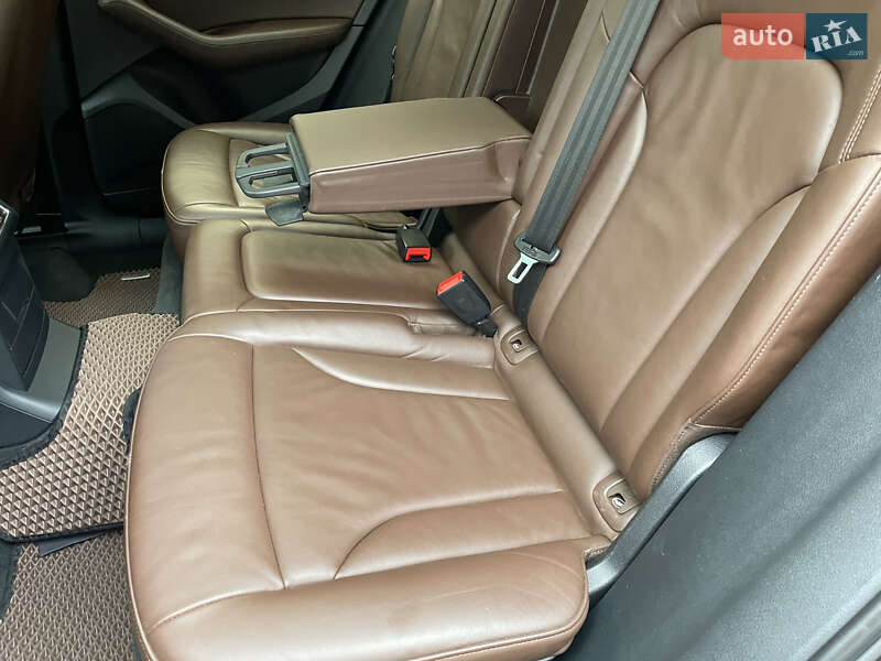Внедорожник / Кроссовер Audi Q5 2012 в Тернополе