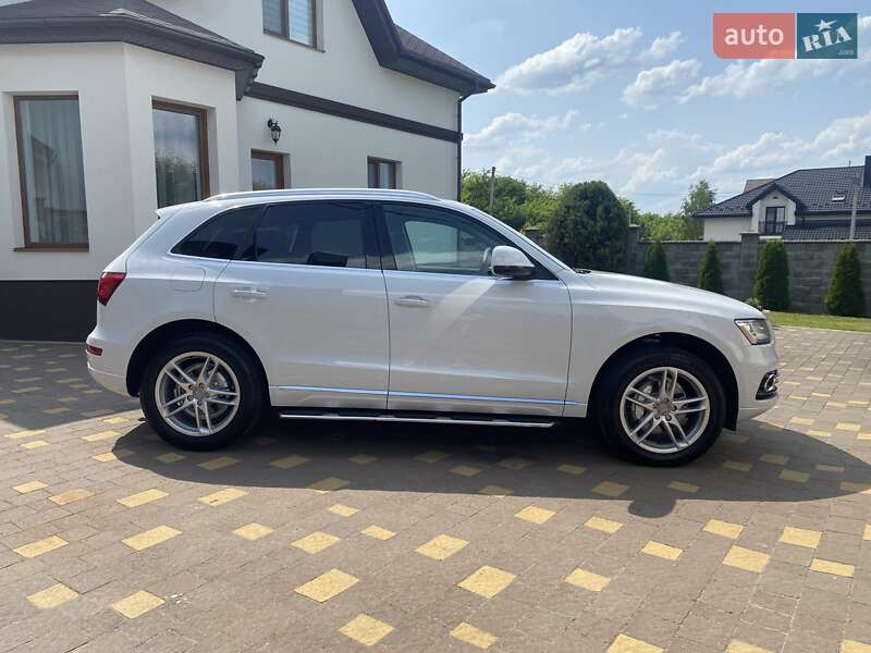 Позашляховик / Кросовер Audi Q5 2014 в Рівному