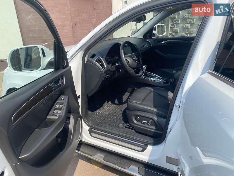 Позашляховик / Кросовер Audi Q5 2014 в Рівному