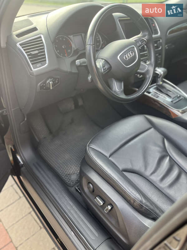Позашляховик / Кросовер Audi Q5 2012 в Львові