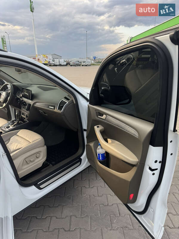 Позашляховик / Кросовер Audi Q5 2012 в Рівному