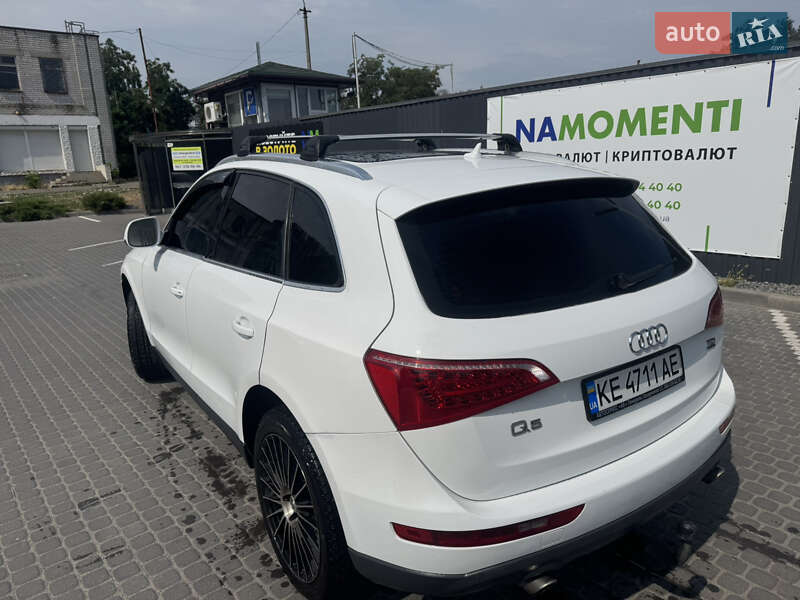Позашляховик / Кросовер Audi Q5 2011 в Дніпрі