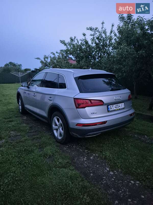 Внедорожник / Кроссовер Audi Q5 2017 в Ивано-Франковске
