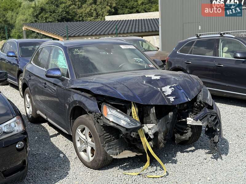 Позашляховик / Кросовер Audi Q5 2021 в Львові