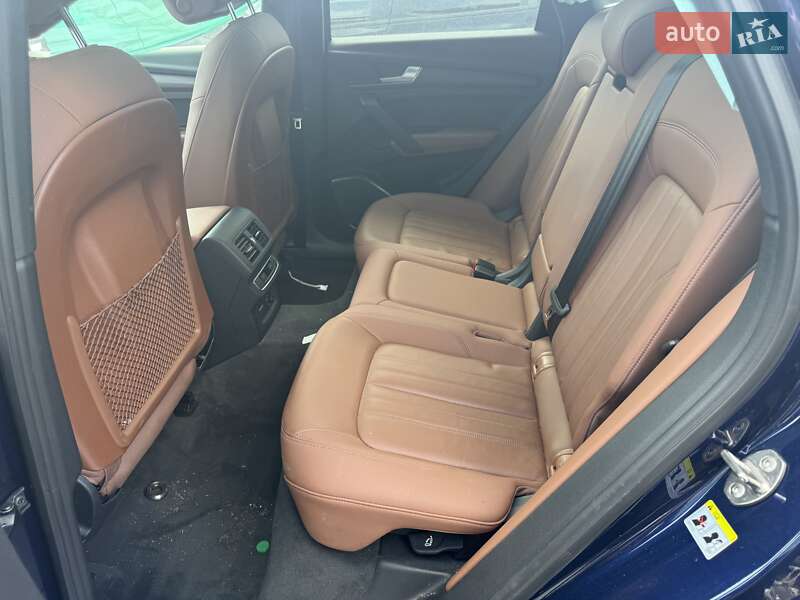 Позашляховик / Кросовер Audi Q5 2021 в Львові
