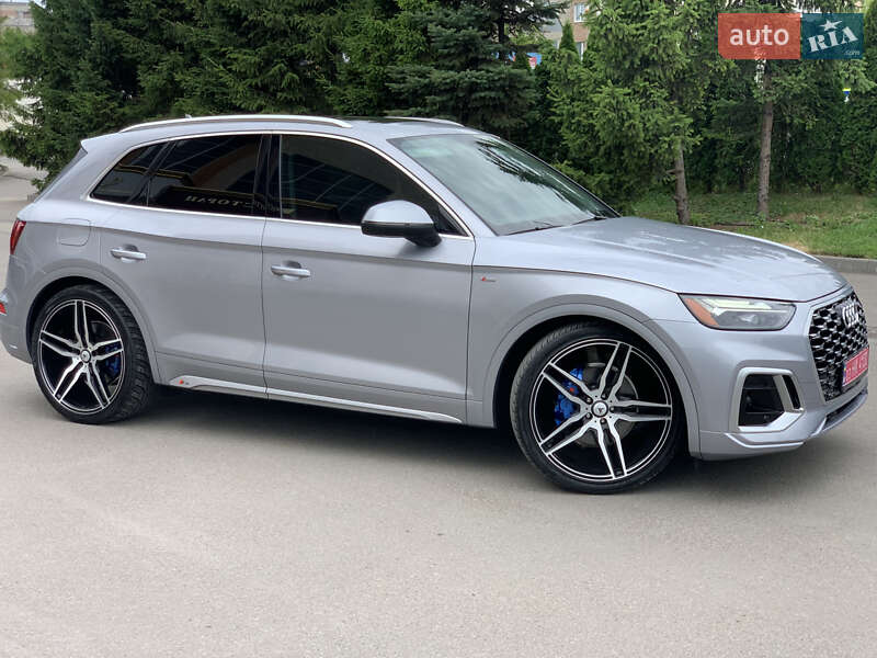 Позашляховик / Кросовер Audi Q5 2021 в Тернополі
