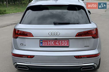Внедорожник / Кроссовер Audi Q5 2021 в 
