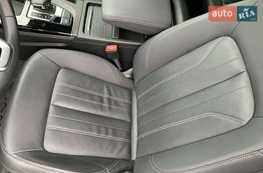 Внедорожник / Кроссовер Audi Q5 2021 в 