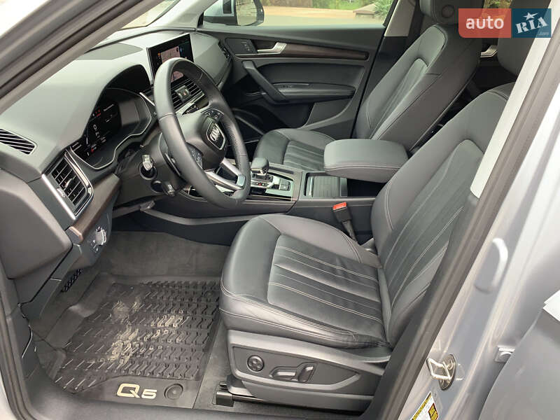 Позашляховик / Кросовер Audi Q5 2021 в Тернополі