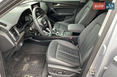 Внедорожник / Кроссовер Audi Q5 2021 в 