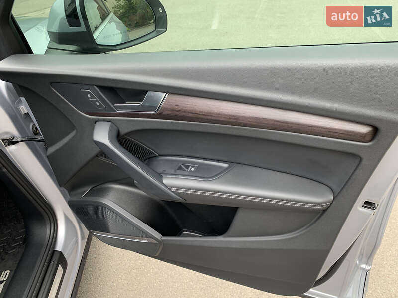 Позашляховик / Кросовер Audi Q5 2021 в Тернополі