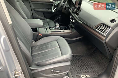 Внедорожник / Кроссовер Audi Q5 2021 в 