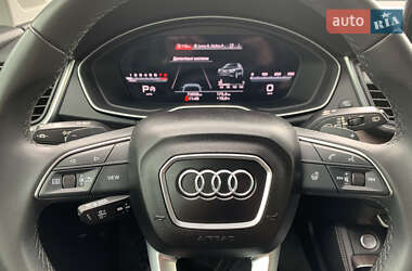 Внедорожник / Кроссовер Audi Q5 2021 в 