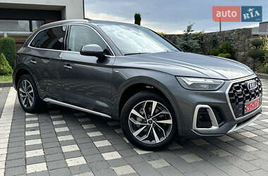 Позашляховик / Кросовер Audi Q5 2023 в 