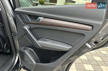 Позашляховик / Кросовер Audi Q5 2023 в 