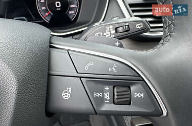 Позашляховик / Кросовер Audi Q5 2023 в 