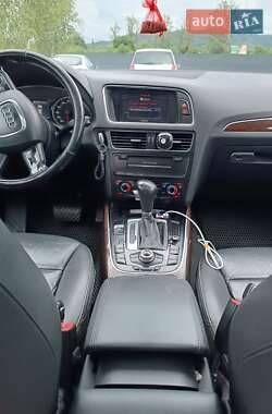 Внедорожник / Кроссовер Audi Q5 2012 в 