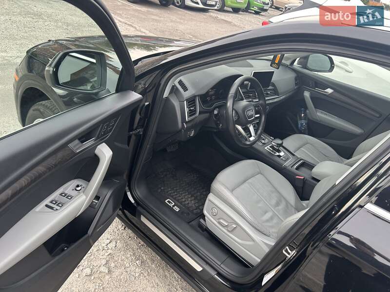 Позашляховик / Кросовер Audi Q5 2018 в Києві