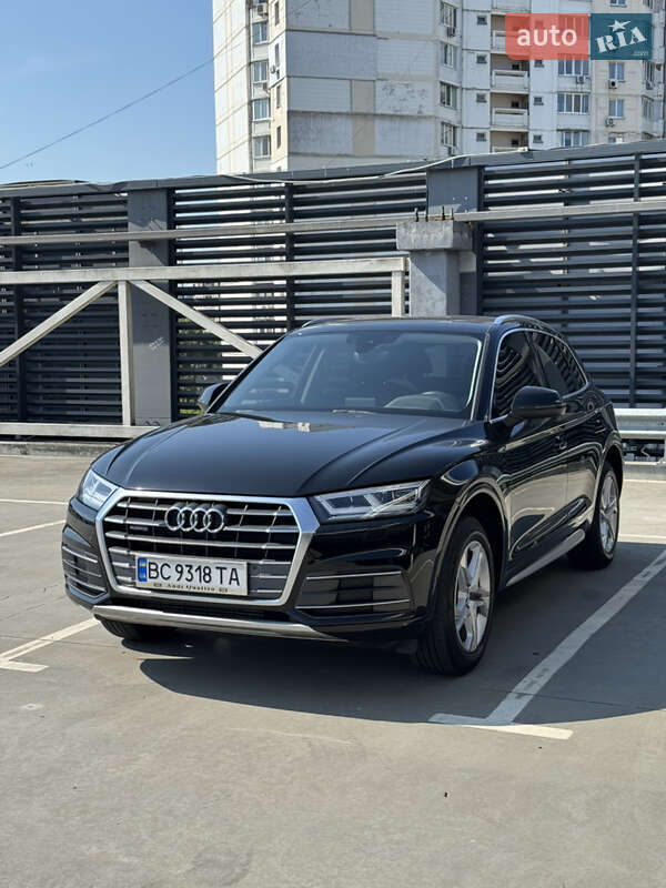 Позашляховик / Кросовер Audi Q5 2018 в Києві