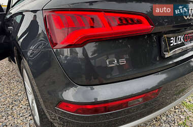 Позашляховик / Кросовер Audi Q5 2018 в 