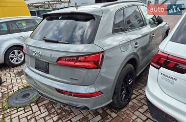 Позашляховик / Кросовер Audi Q5 2020 в 