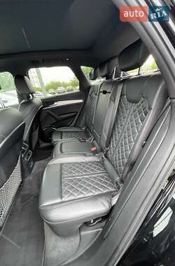 Внедорожник / Кроссовер Audi Q5 2022 в 
