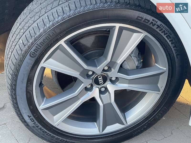 Внедорожник / Кроссовер Audi Q5 2019 в Белой Церкви