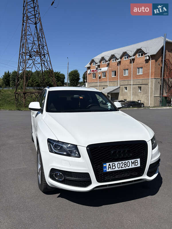 Позашляховик / Кросовер Audi Q5 2009 в Хмільнику