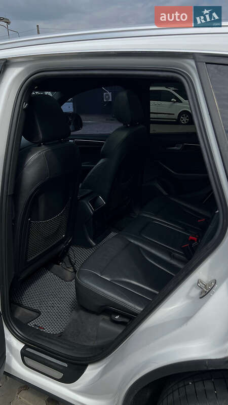 Позашляховик / Кросовер Audi Q5 2010 в Чернівцях