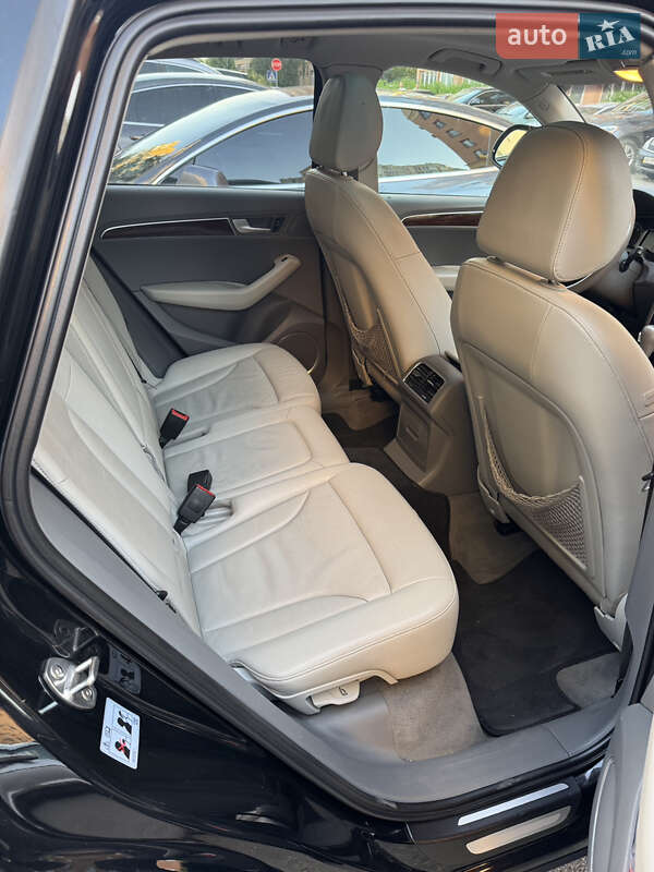 Позашляховик / Кросовер Audi Q5 2012 в Києві