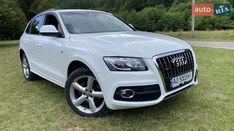 Позашляховик / Кросовер Audi Q5 2010 в Ужгороді