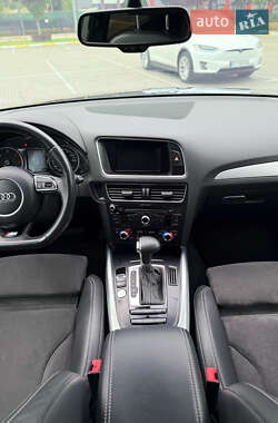 Позашляховик / Кросовер Audi Q5 2014 в 